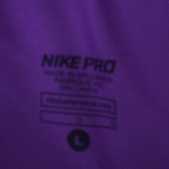 Purple printed Nike Pros - Picture 2 of 2